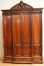 Henri II style Bookcase in Walnut, France 19th century