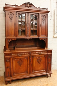 Walnut Louis XVI cabinet with beveled glass