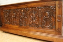 Renaissance style Sideboard in Walnut, France 19th century